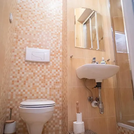 Privat bolig Apartrooms Near Old Town In Dnf Done Invoice *