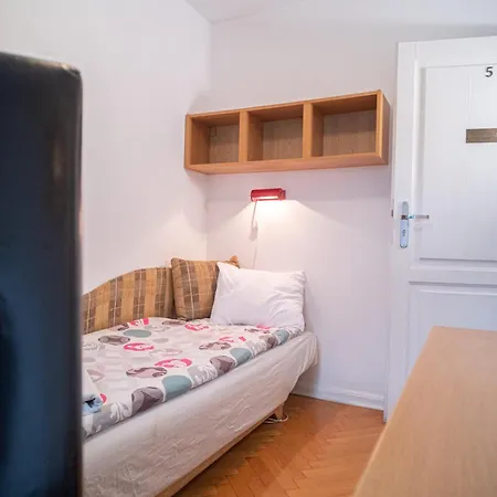 Apartrooms Near Old Town In Dnf Done Invoice *