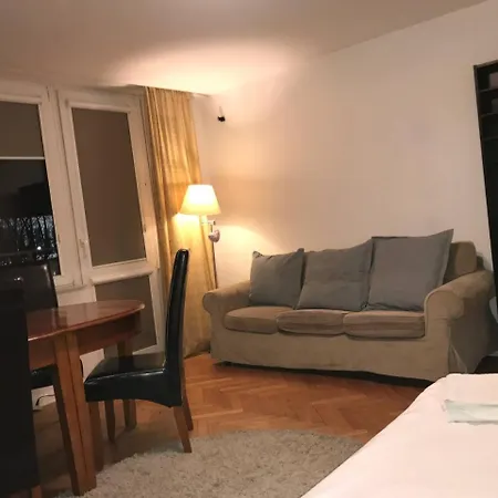 Homestay Apartrooms Near Old Town In Dnf Done Invoice *