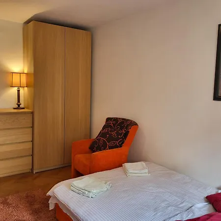 Apartrooms Near Old Town In Dnf Done Invoice Privat bolig *