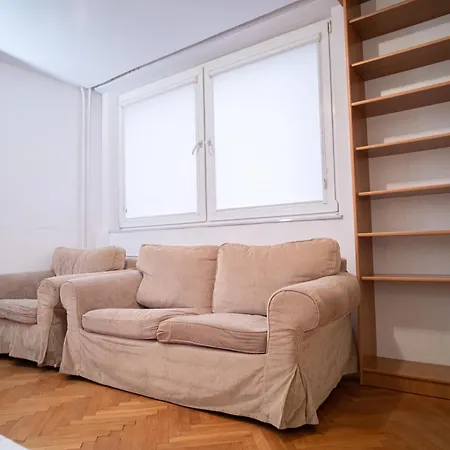 Séjour chez l'habitant Apartrooms Near Old Town In Dnf Done Invoice *