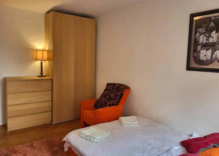 Apartrooms Near Old Town In Dnf Done Invoice Privat bolig *