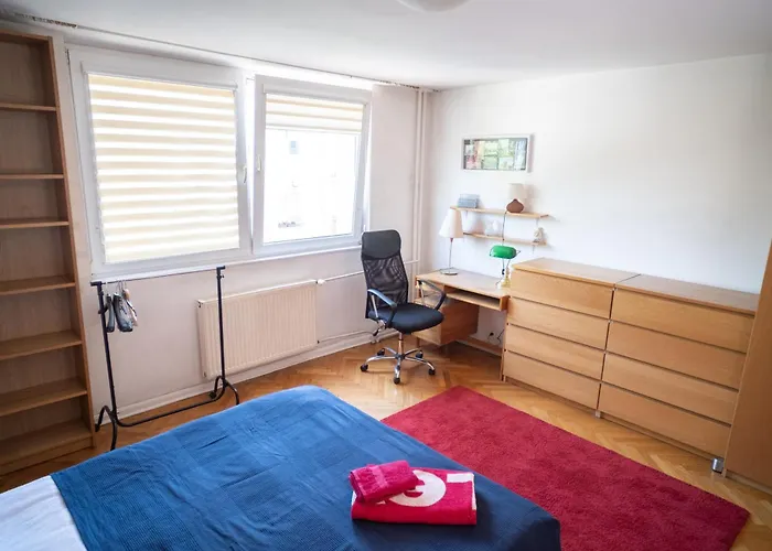 Apartrooms Near Old Town In Dnf Done Invoice Privat bolig